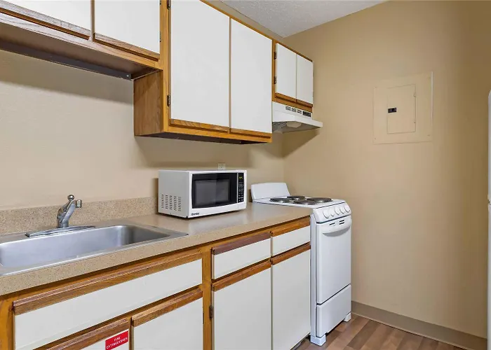 Extended America - Chicago - - Yorktown Center 2*