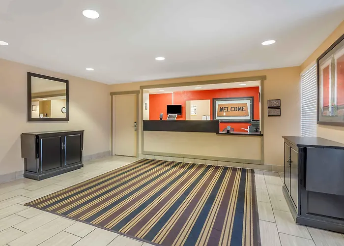 Extended America - Chicago - - Yorktown Center